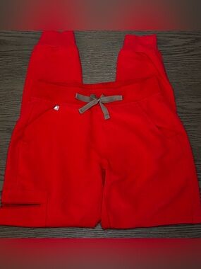 FIGS Zamora Jogger Scrub Pants XS Pop Red Limited Edition Technical Collection